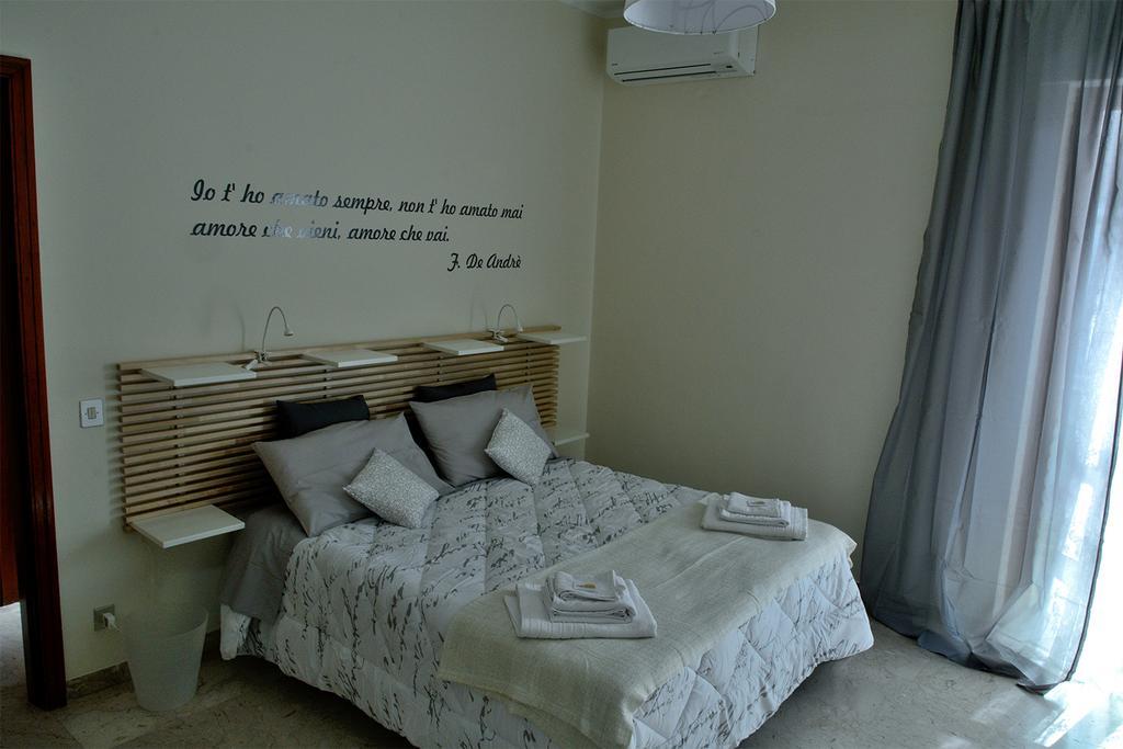 B b 피아차 카르미네 타란토 B&B 객실 사진